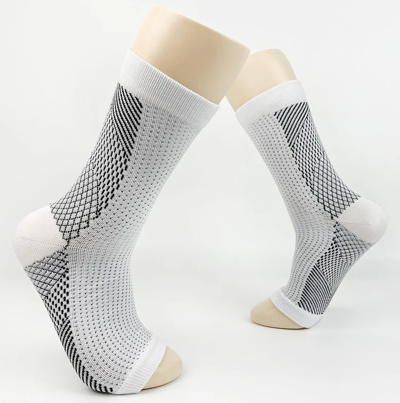 Bulk order non-slip running socks for sale