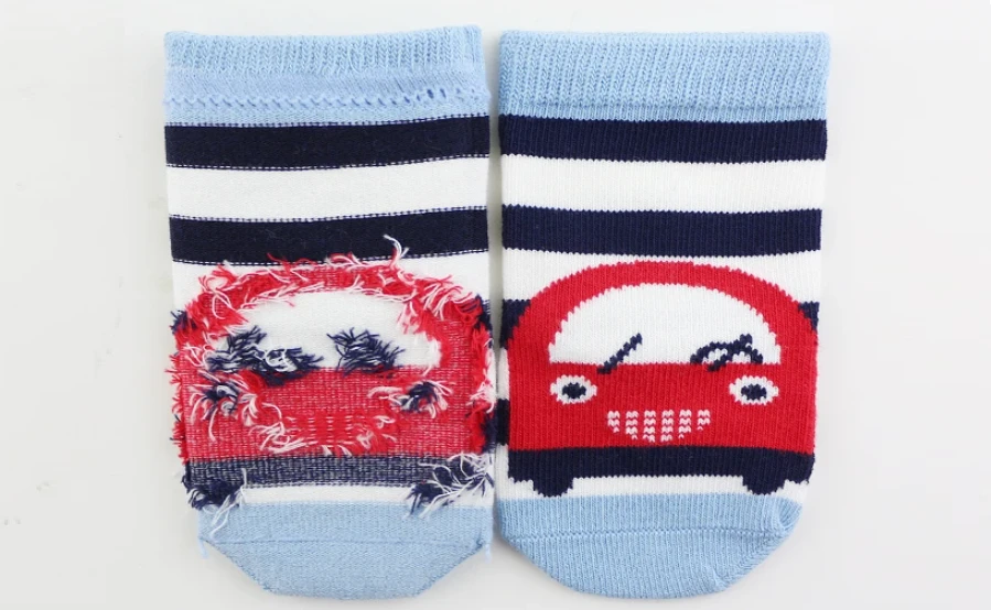 Customized baby socks with free design