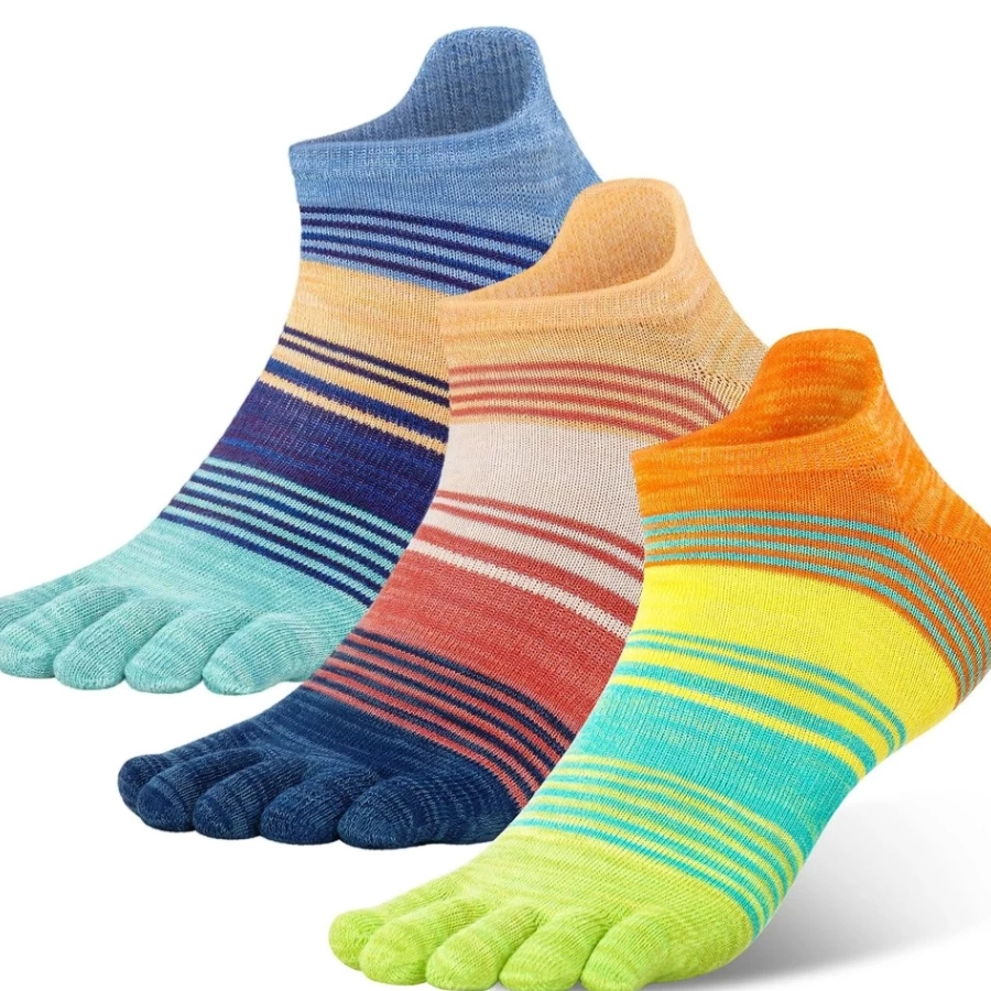 Custom logo toe socks supplier China