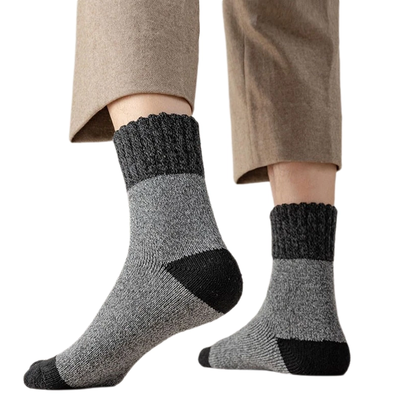 Embracing Comfort and Style: The Rise of Blended Wool-Cotton Socks