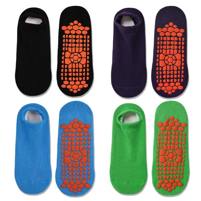 Wholesale price low MOQ non-slip socks