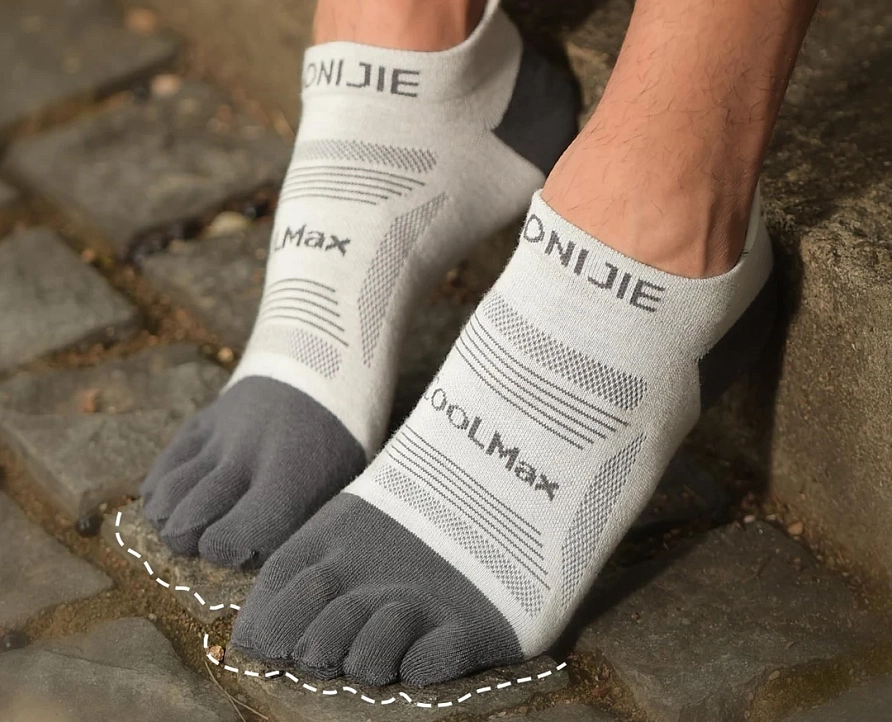 Low MOQ OEM Five Toe Separate Socks Supplier China