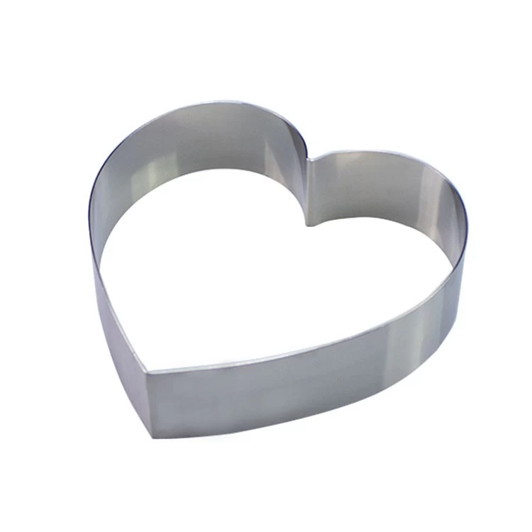 China Molde de bolo de anel de mousse de aço inoxidável em forma de coração fabricante