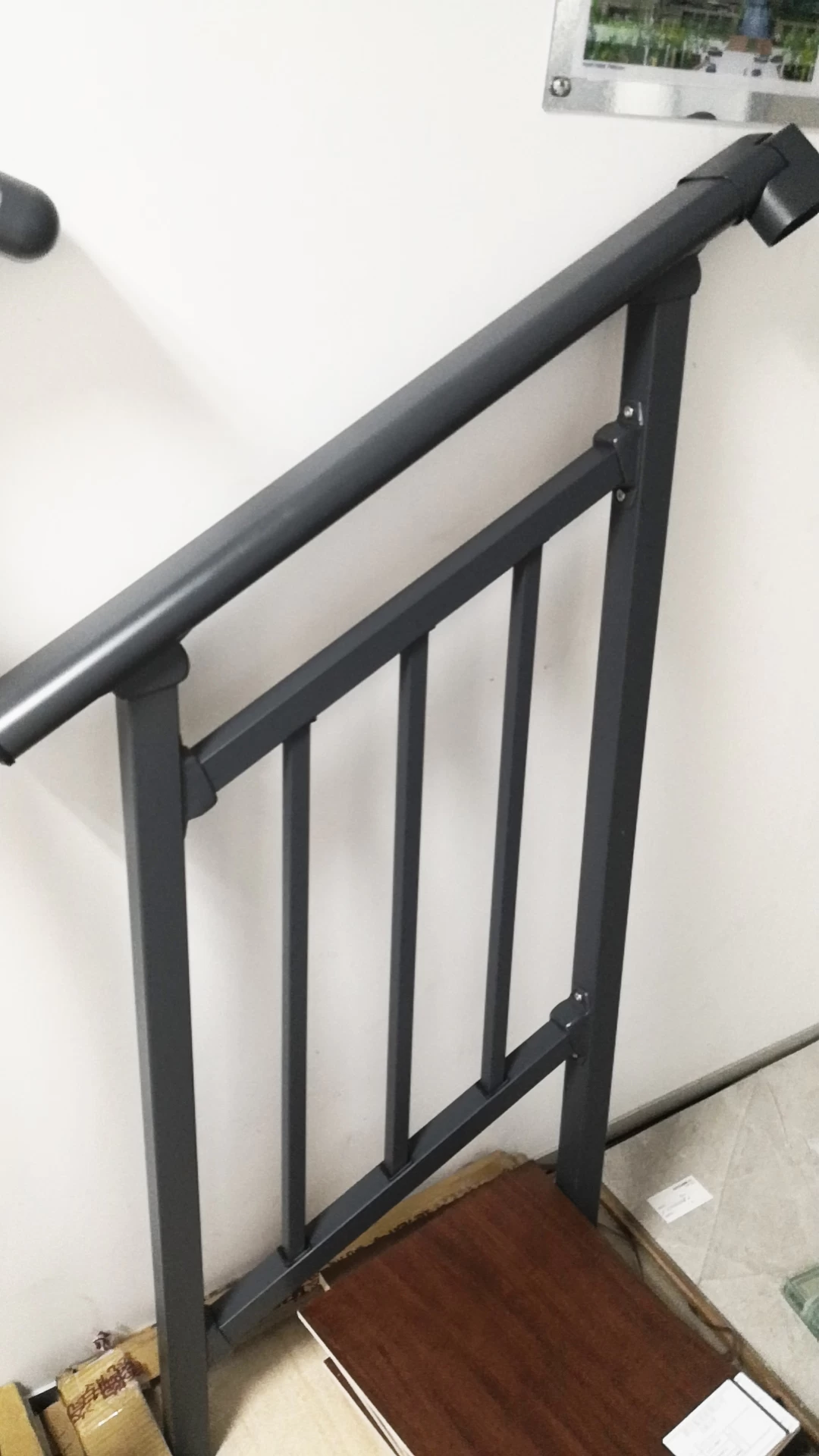 Barandilla de metal para escaleras, barandillas industriales color negro  mate para escaleras interiores, postes de apoyo de seguridad para escaleras