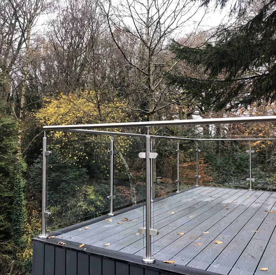 Balcony Terrace Deck Stainless Steel Glass Railing for Outdoor