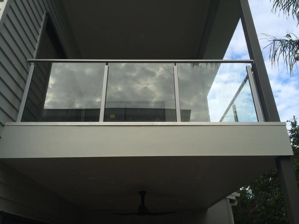 Balcony stainless steel railing design