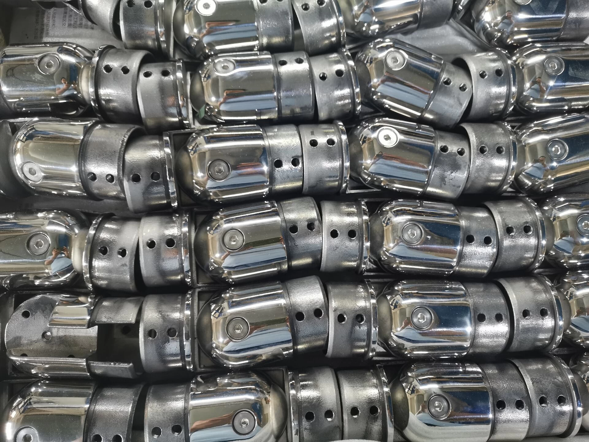 Mirror Polished Stainless Steel 316 Adjustable Round Tube Connectors