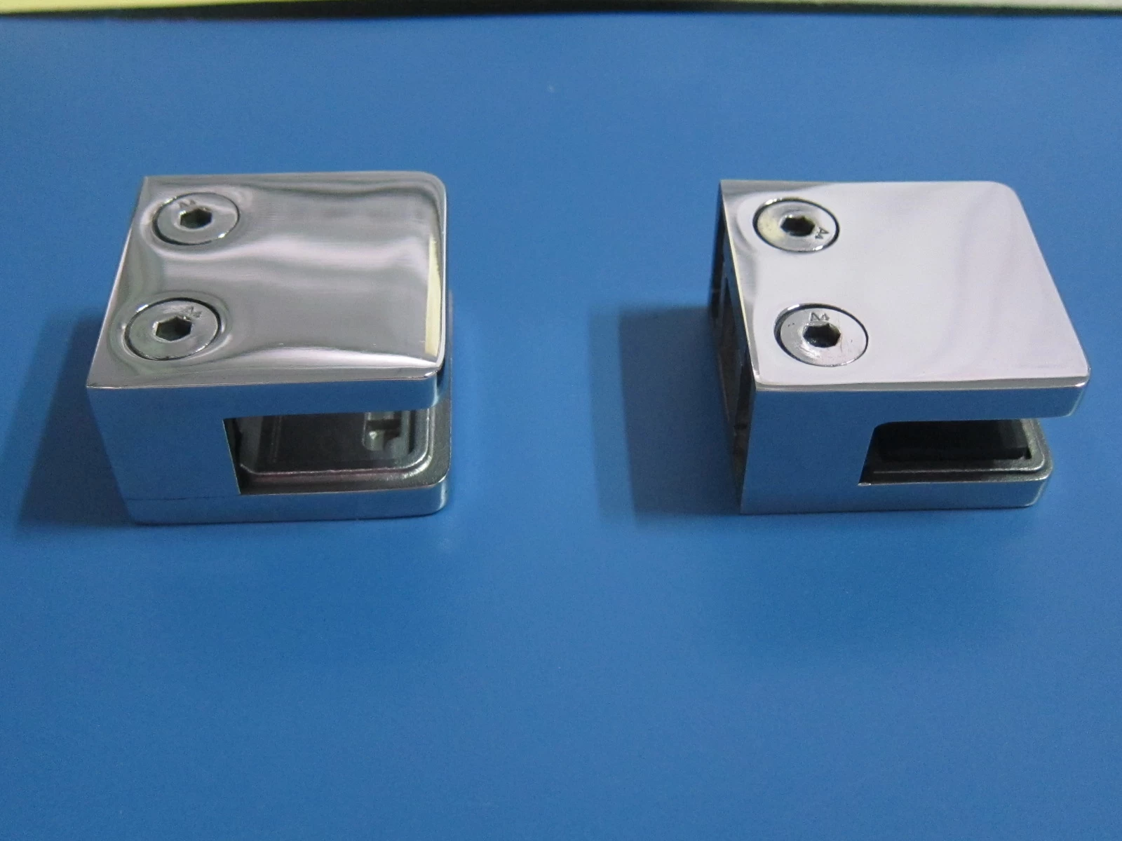 Square Glass Clamps with Flat back stainless steel 316 for Use With Square Tubing or Other Flat Surfaces