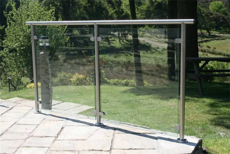 Roestvrijstalen glazen balustrade balustrystemen voor balkon of trapglas