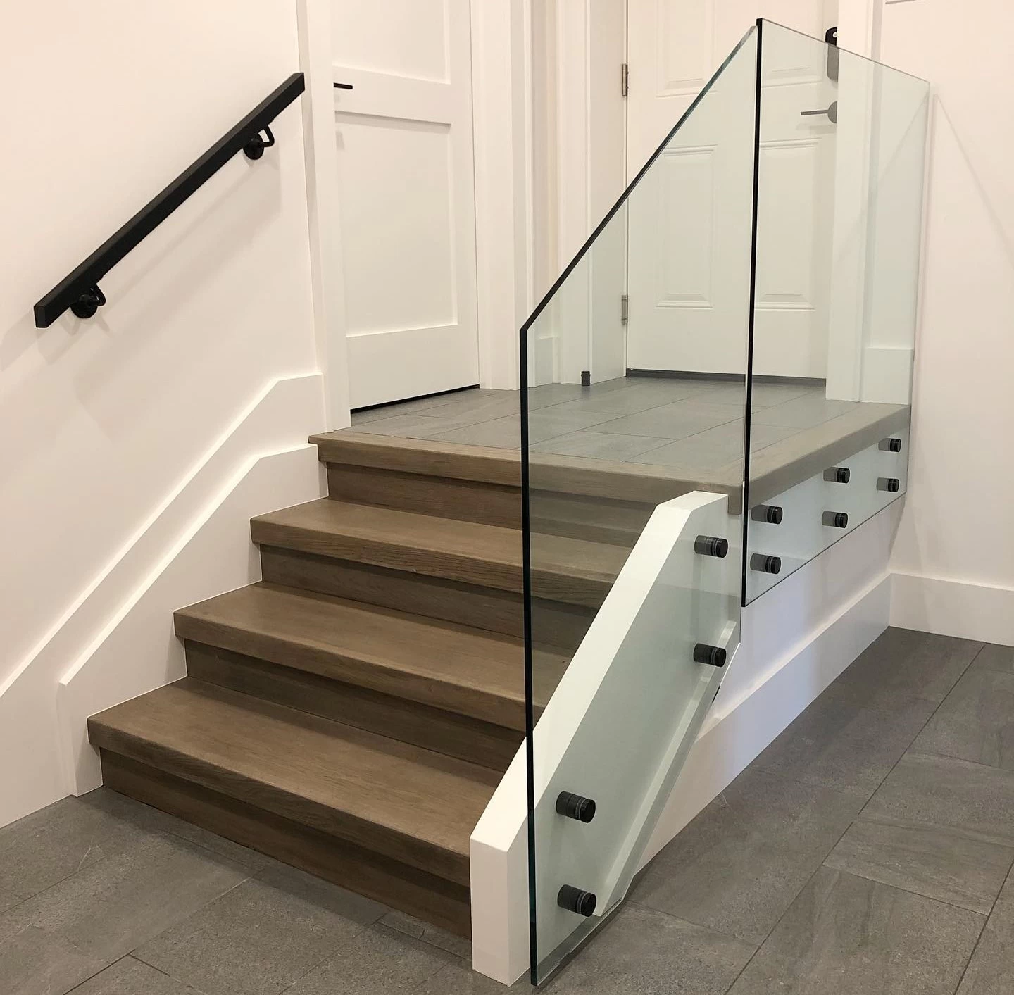 Standoff Glass Balustrade Staircase Interior Design for Fence