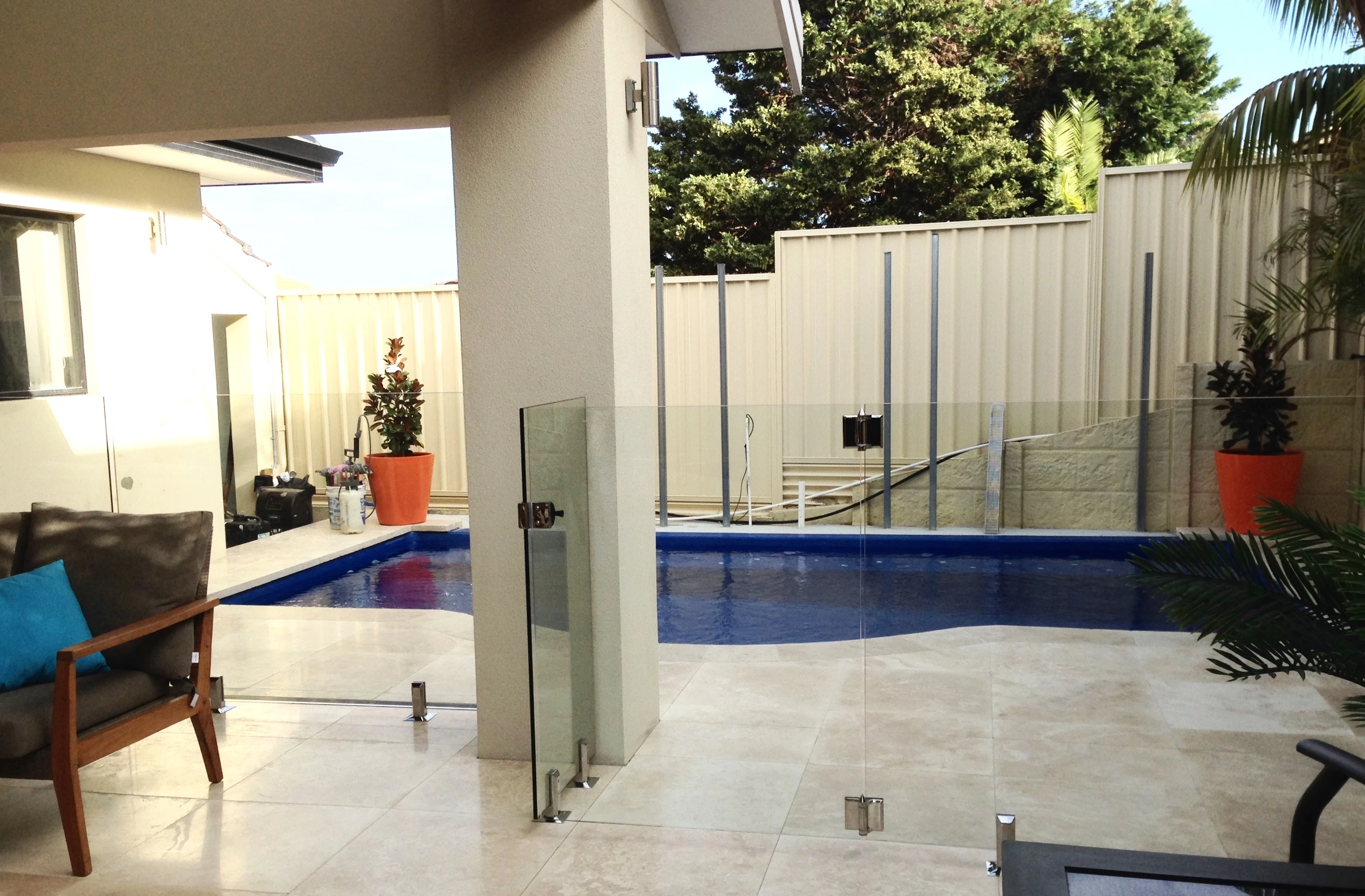 frameless glass pool fencing 10-12mm glass