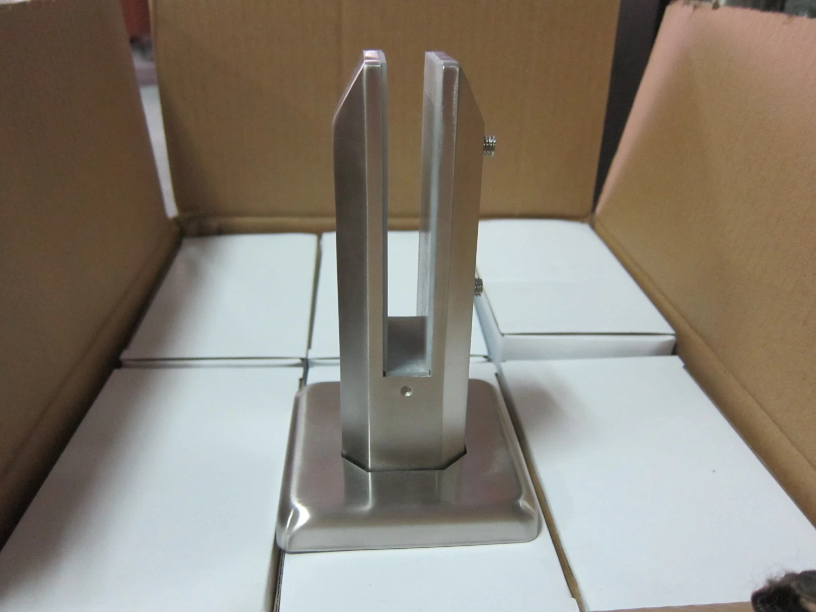 square base plate SBM stainless steel spigots for framless glass railing systems