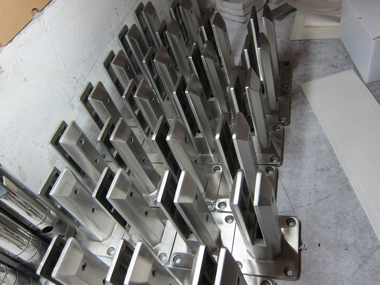 stainless steel 316 frameless glass balustrade spigots mini post