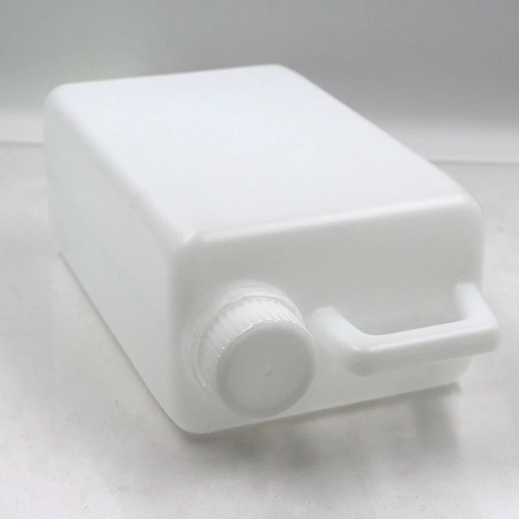 square 2.2L white plastic liquid container