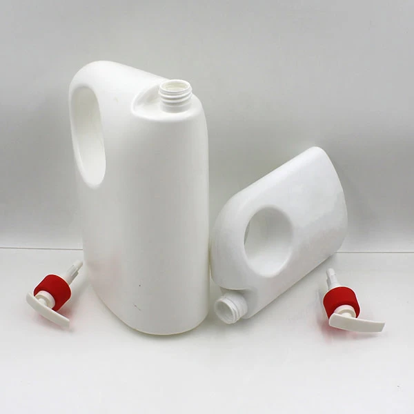 600ml 2L HDPE white shampoo bottle with handle