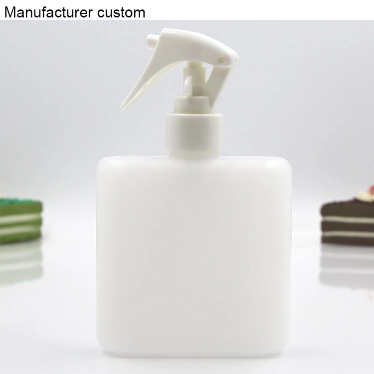 China 220ML Flat HDPE Plastic Cosmetic Bottle manufacturer