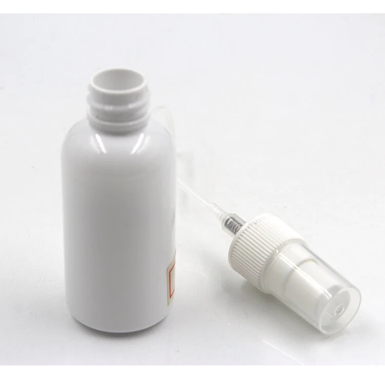 China 2OZ Boston Round Plastic Bottle With Sprayer manufacturer