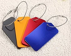 airport luggage tag to avoid losing luggage