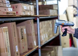 Πώς ο φορητός αναγνώστης RFID βοηθά την εφοδιαστική