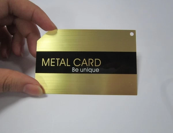 Bella carta di metallo spazzolato con Tag Hole in metallo