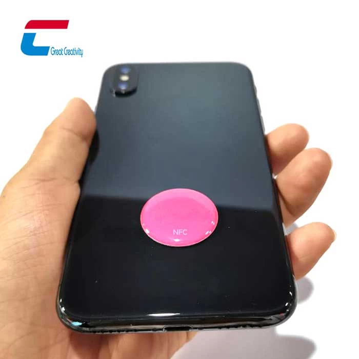 Classed Social Media Sharing Teléfono móvil NFC Tag impermeable Epoxy NFC Etiquetas Proveedor