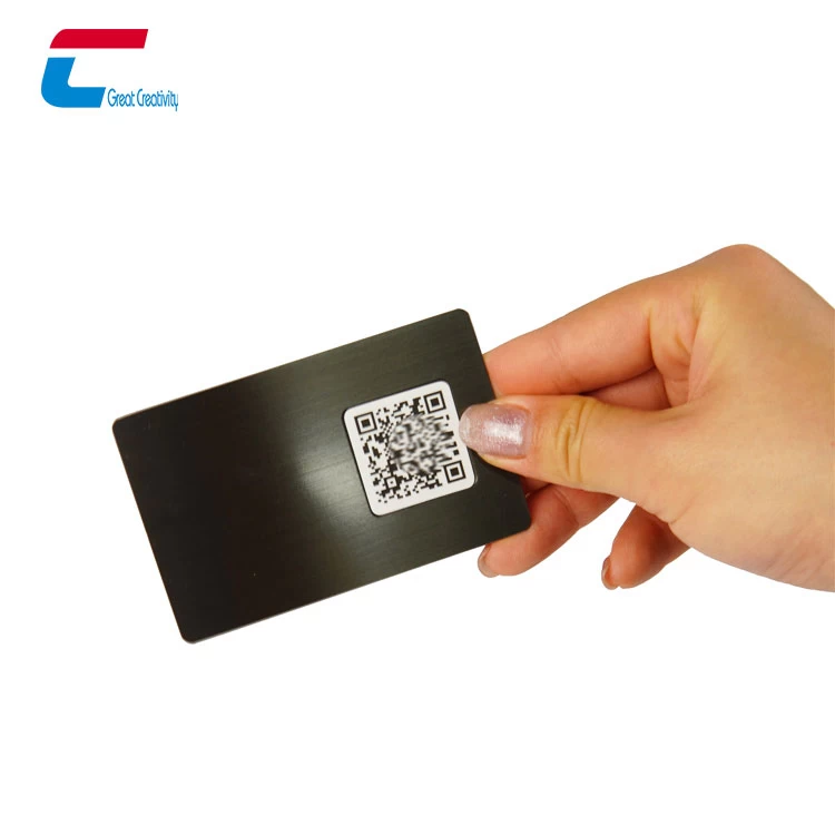 Personnalisé en gros Médias sociaux Sharing NTAG213 Matte NFC Metal Business Card