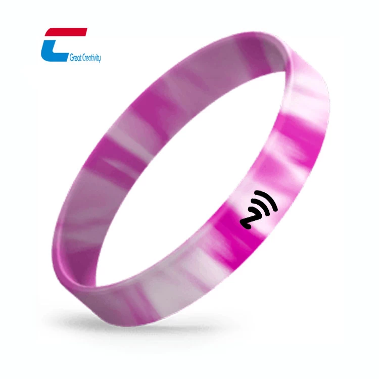 Braccialetto NFC Condivisione dei social media NFC Ultra-sottile Wristband Silicone personalizzato Grossista