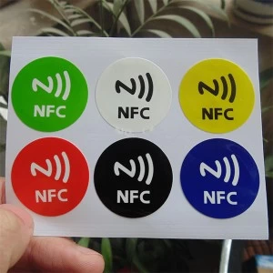 Impresión de etiquetas adhesivas NFC adhesivas personalizadas al por mayor