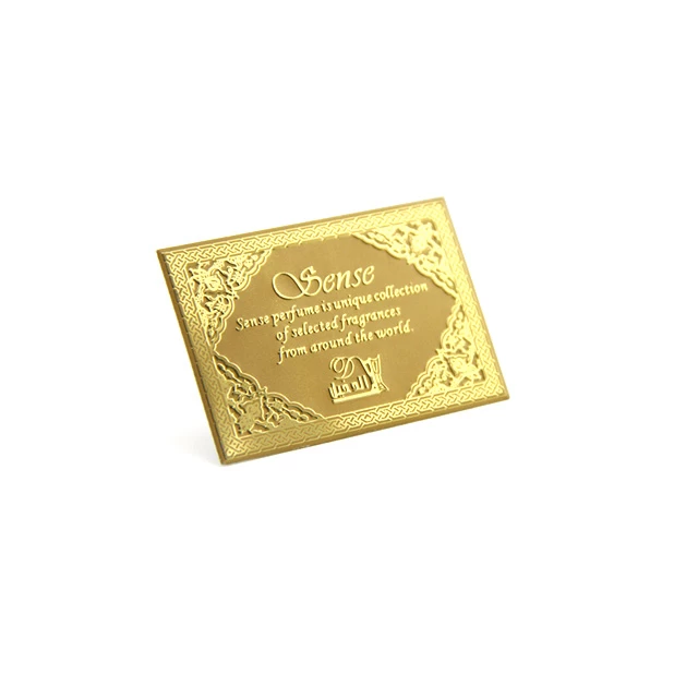 China Benutzerdefinierte Ätzlogo VIP Metall Goldkarten Diamant Inlay Luxus glänzend Geschenk Visitenkarte Hersteller