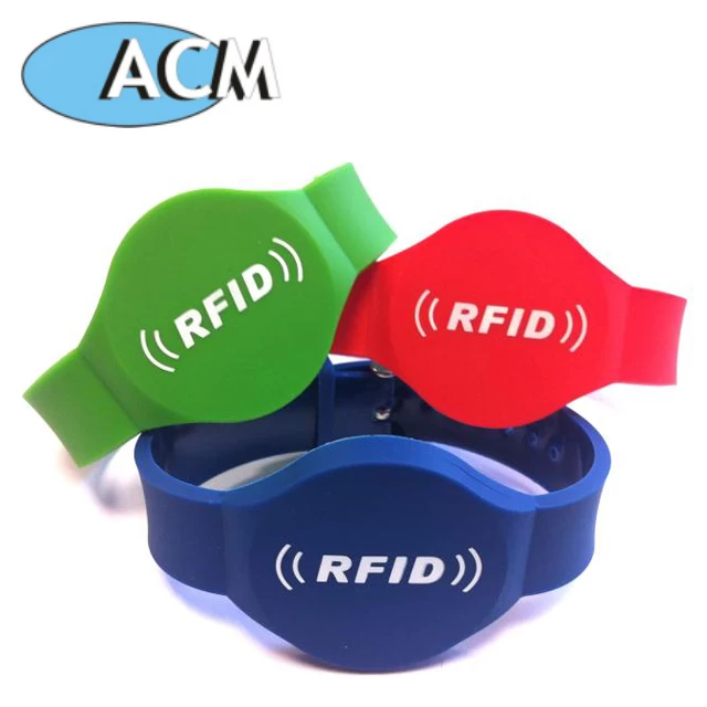 Chine Bracelets en silicone réinscriptibles faits sur commande de RFID pour le bracelet d'enfants de RFID d'événements Fournisseur de bande de Shenzhen NFC fabricant