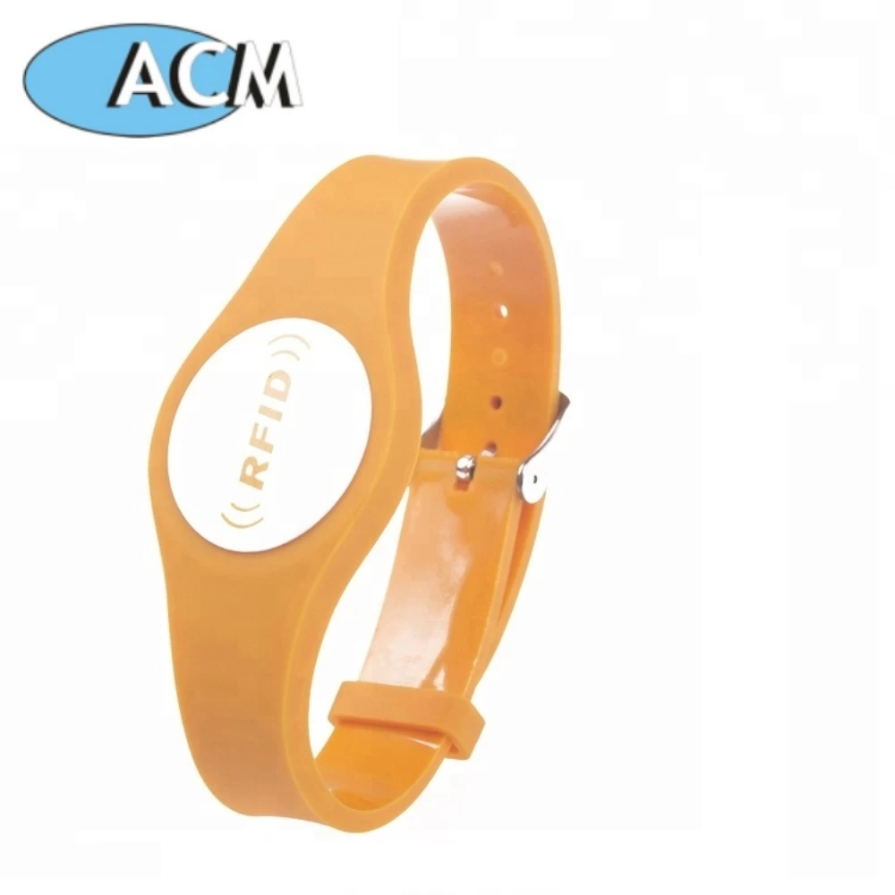 China Factory price RFID PVC Wristband TK4100 125KHZ rfid bracelet manufacturer