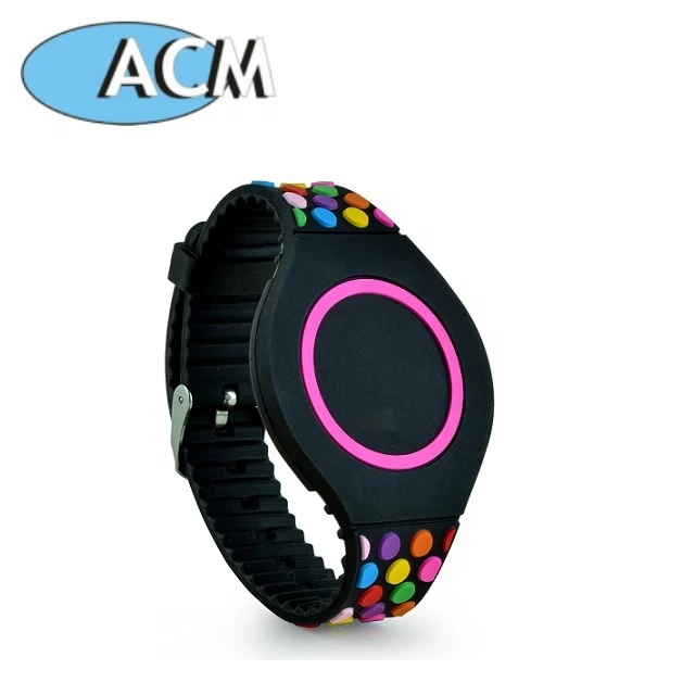 China Personalized RFID Silicone Bracelet Events Promotion activity souvenir Wristband manufacturer