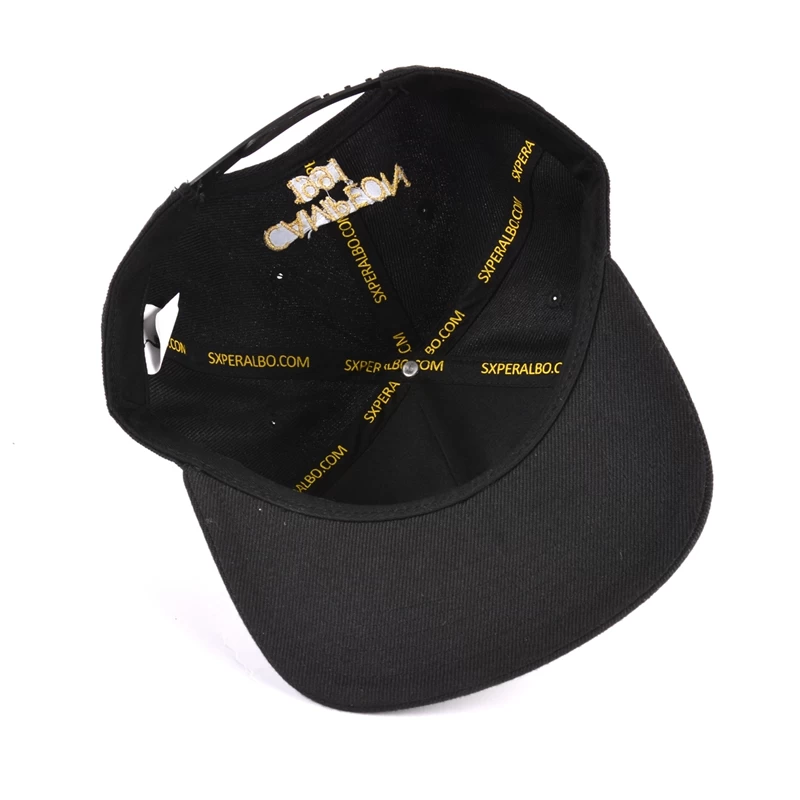 5 panels black snapback cap, metal patch snapback cap, black snapback caps supplier china
