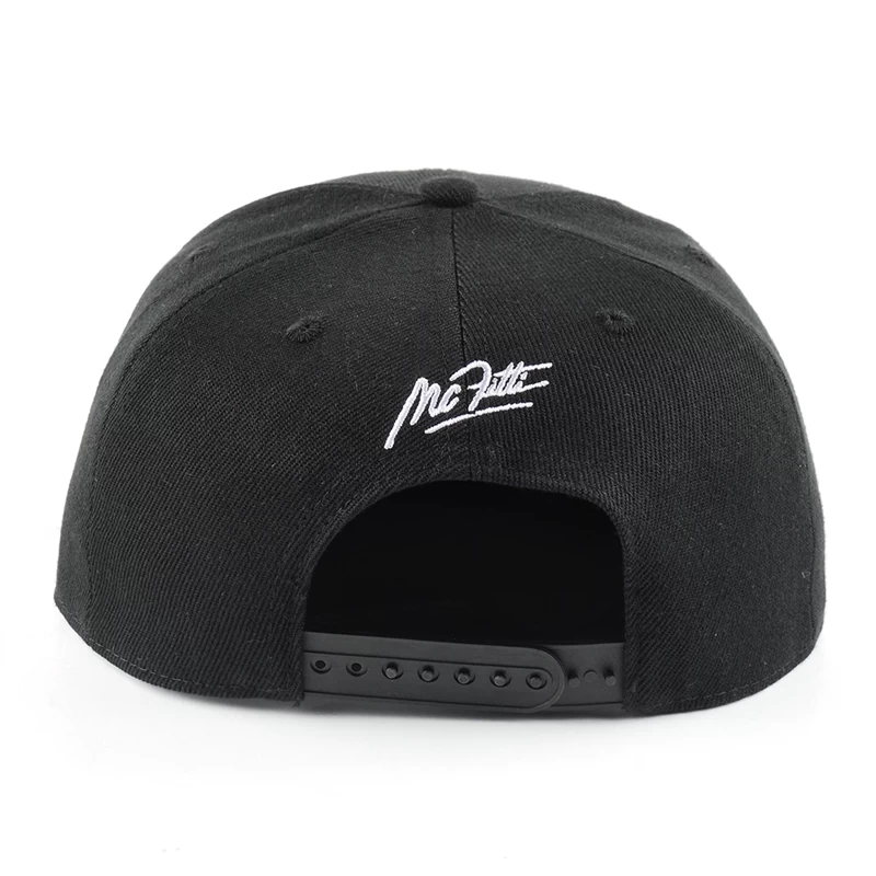 plain embroidery snapback caps supplier