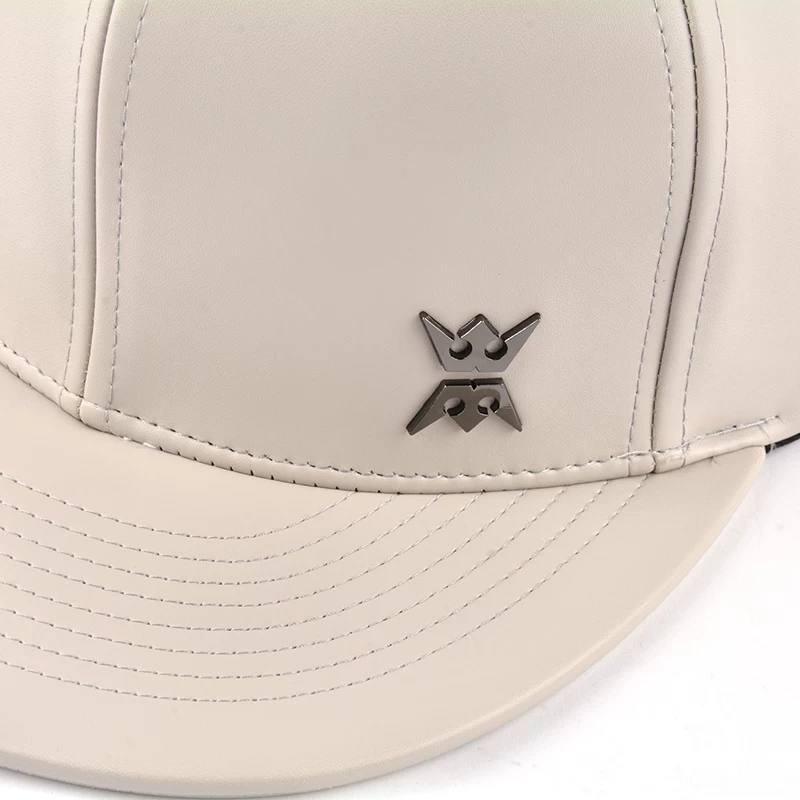 leather flat brim snapback caps, plain metal plate snapback caps, custom snapback caps factory wholesale 