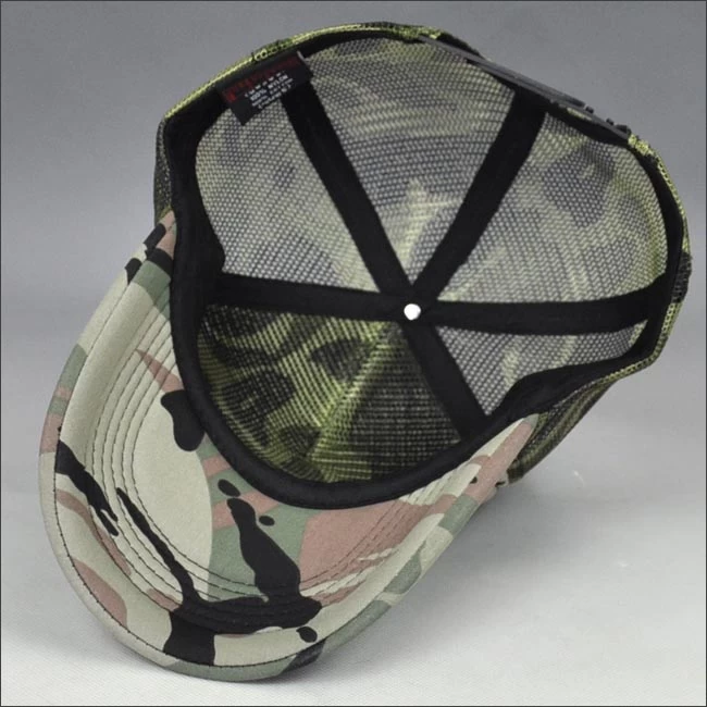 Camo pattern mesh trucker cap