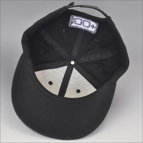 Fashionable leather brim snapback hat