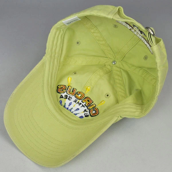 Lightgreen embroidery washed cap