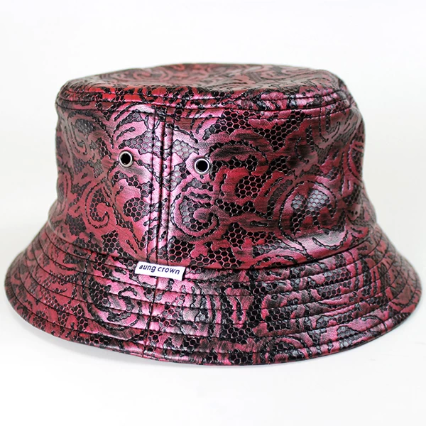 Popular bucket hat with woven label