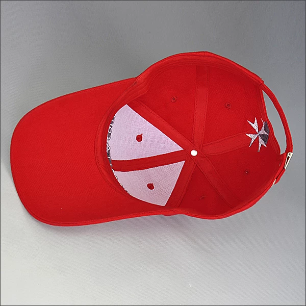 Red lucky plant pattern baseball cap