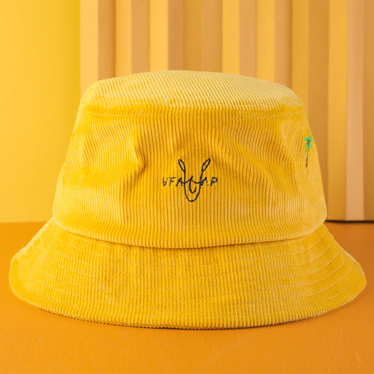 China borduurwerk vfa logo gele corduroy emmer hoeden op maat fabrikant