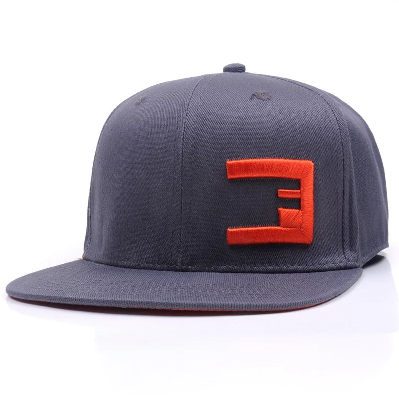 China plain 3d embroidery logo fitted snapback caps manufacturer
