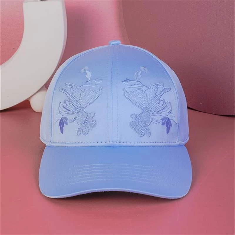 porcelana logo liso del diseño de las gorras de béisbol del bordado en ventas fabricante