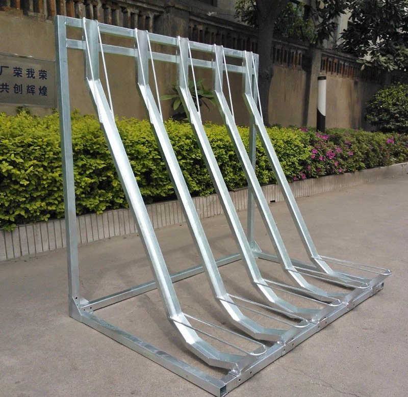Support et rangement de vélos avec un portique vertical