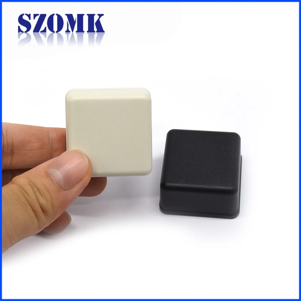 Guang Dong specialized in plastic box waterproof manufacturer