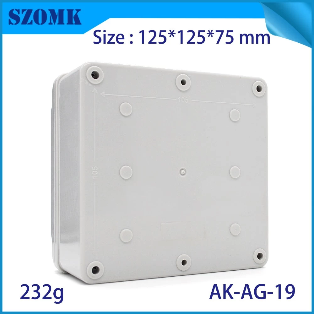 Szomk Pequeño recinto cuadrado IP66 Caja de conexiones impermeables AK-AG-19 125 * 125 * 75mm