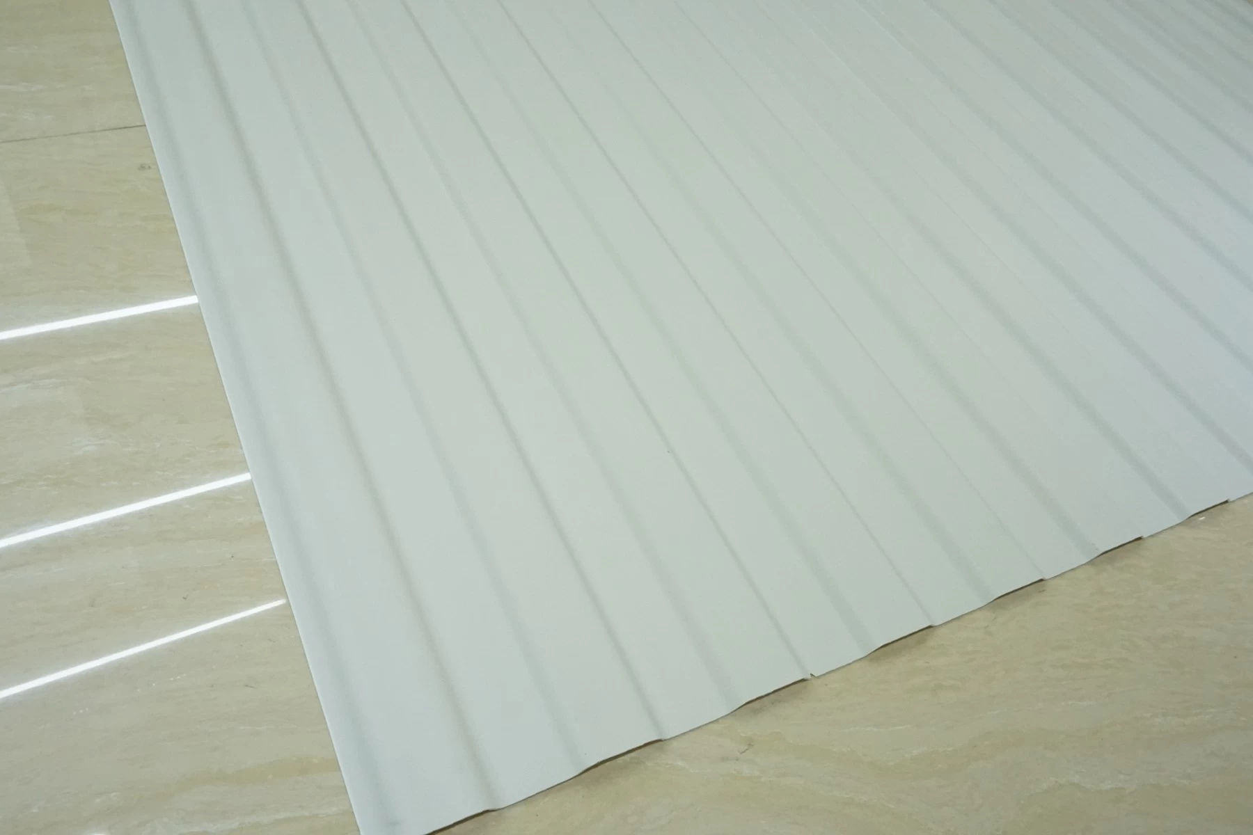 ZXC الصين المورد ورقة الحائط البلاستيكية البلاستيكية خفيفة الوزن لتسقيف المنزل