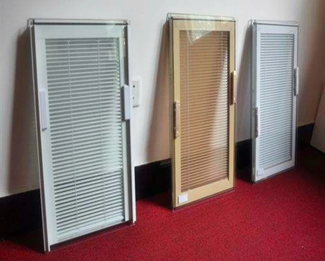 double glazing blind inside of insulating glass units