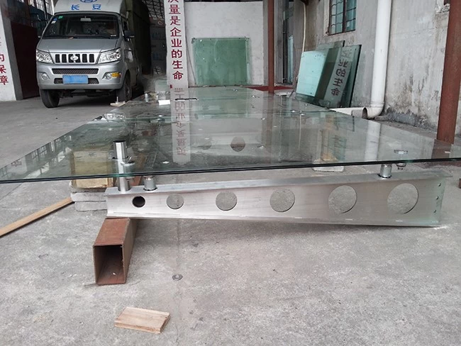 railing glass install