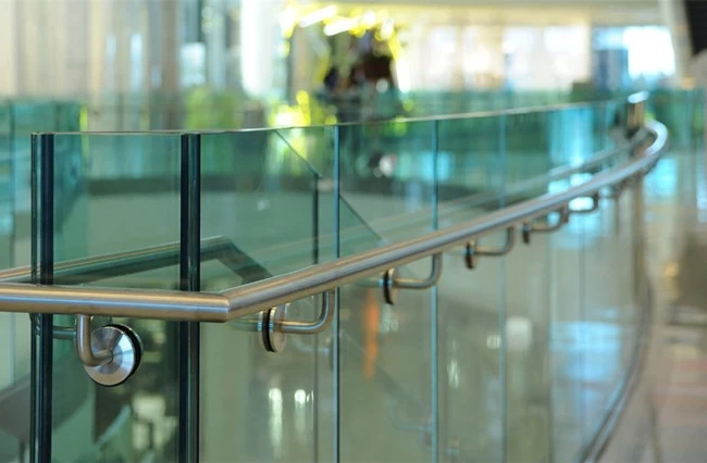 curved tempered laminated glass fence